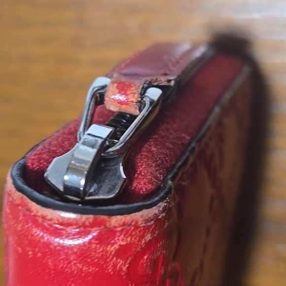 Gucci Guccissima Zip Around Wallet - Picture 12 of 16